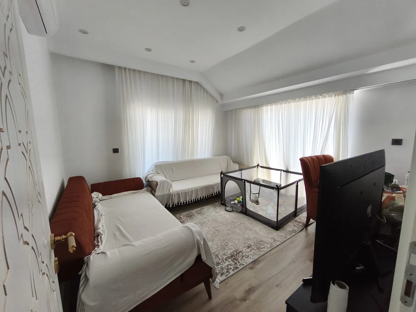 Gold Premium 1 Interior - 9
