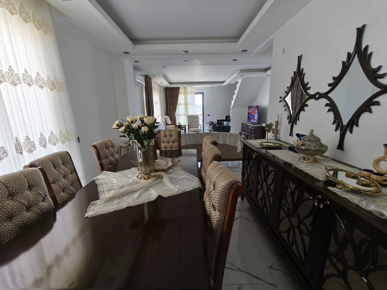 Gold Premium 1 Interior - 13