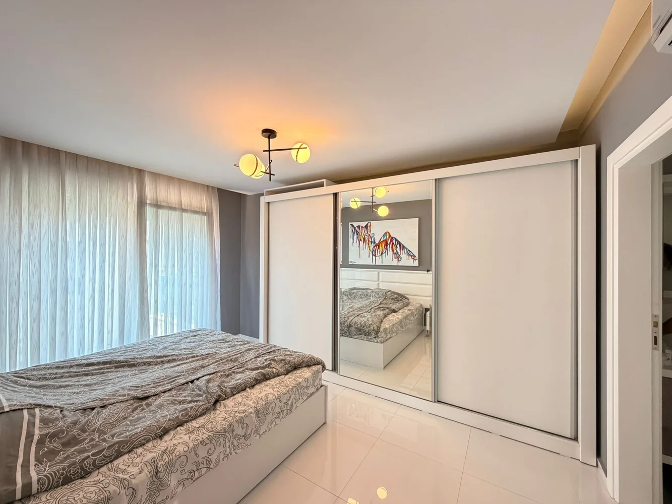 Furnished Apartment for Sale in White Line Residence, Alanya Interior - 10
