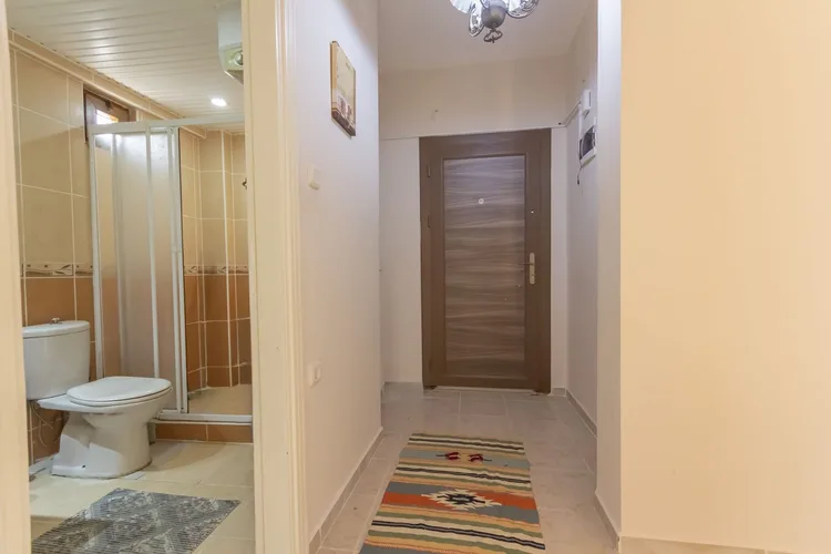 , Interior - 3