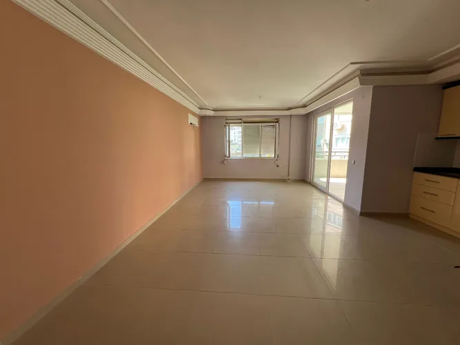 , Interior - 1