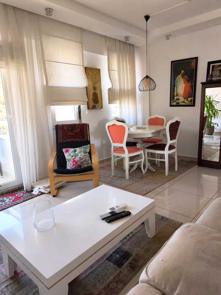 Vesta Cleopetra Interior - 2