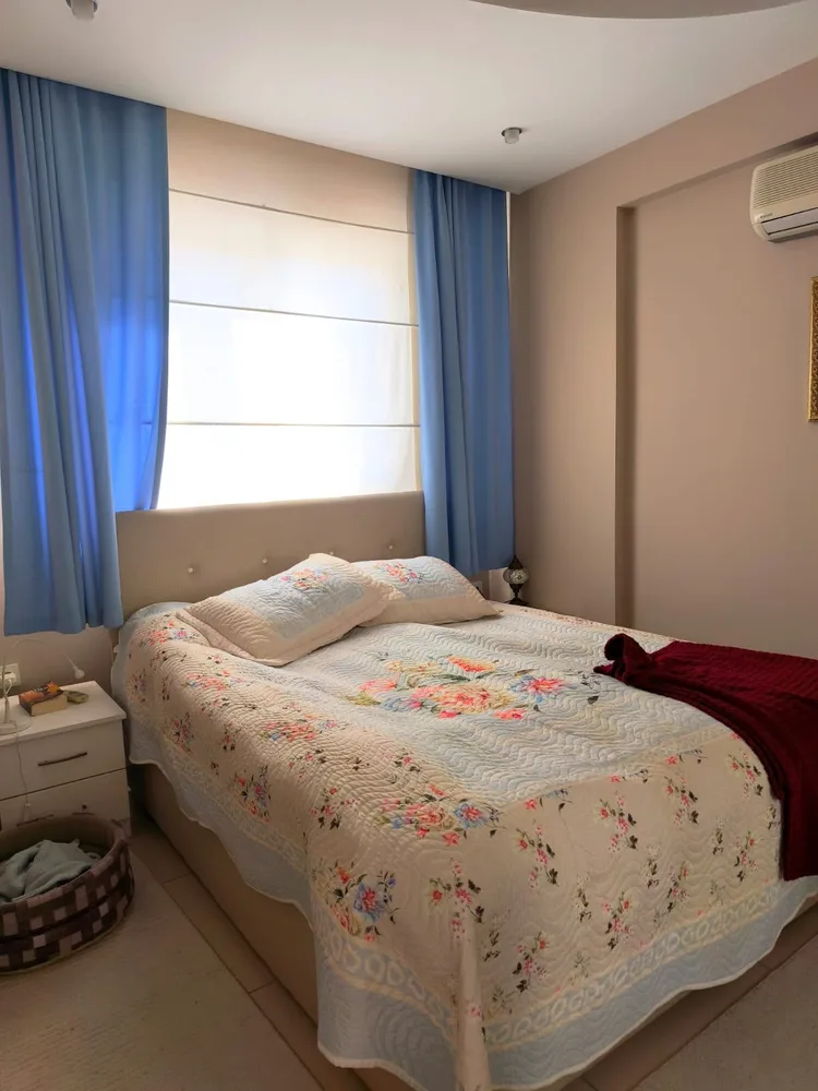 Vesta Cleopetra Interior - 24