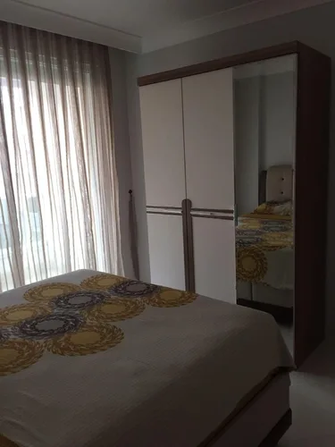 , Interior - 4