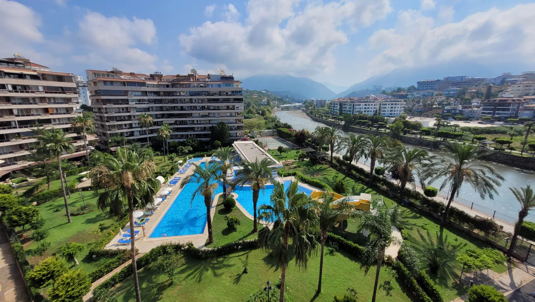 Riverside Resort Residence - Посмотреть объект недвижимости