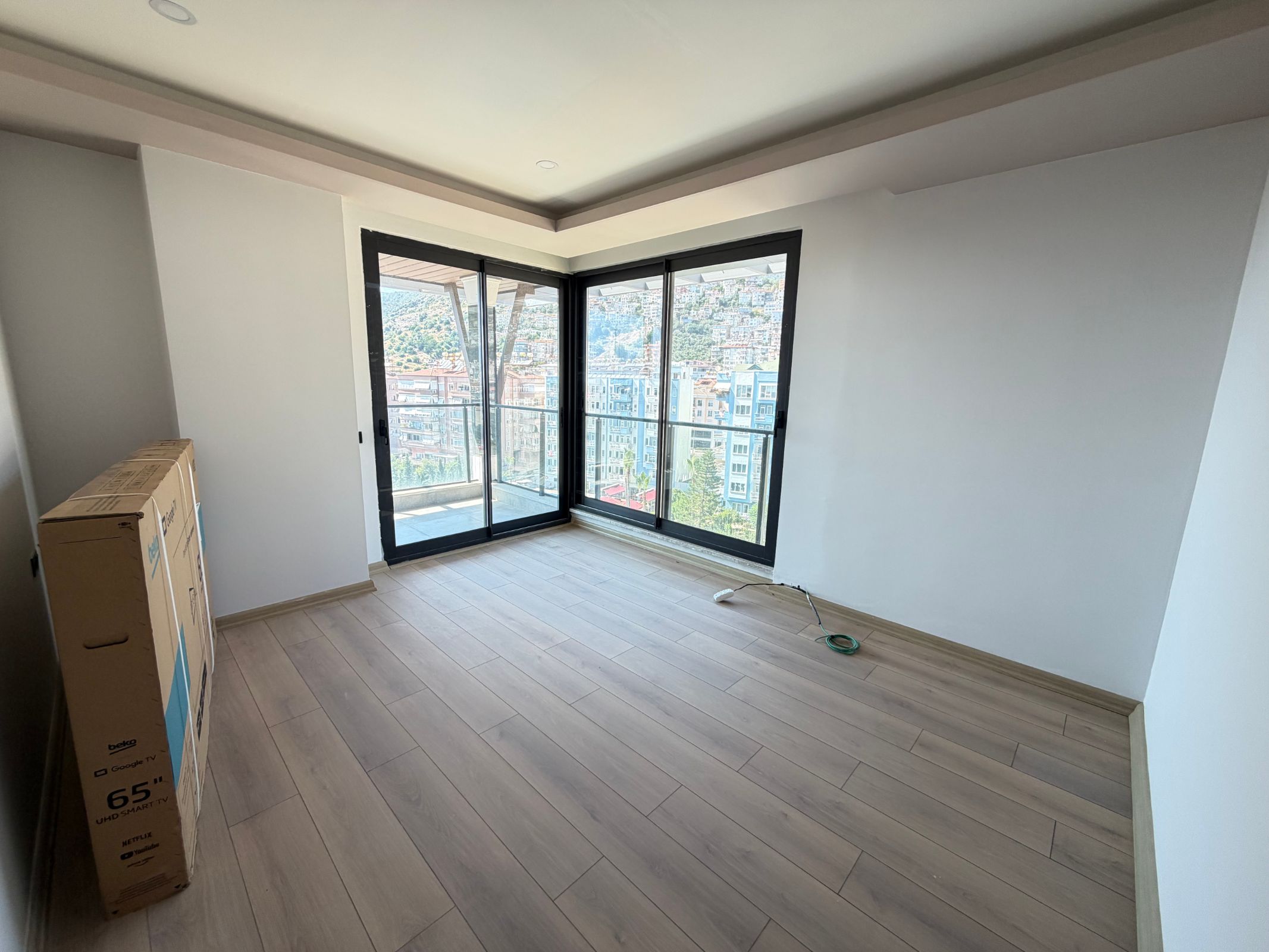Royal Towers Residence - Посмотреть объект недвижимости