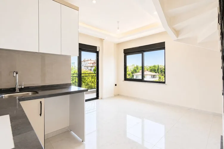 GOLD RESIDENCE, Interior - 3