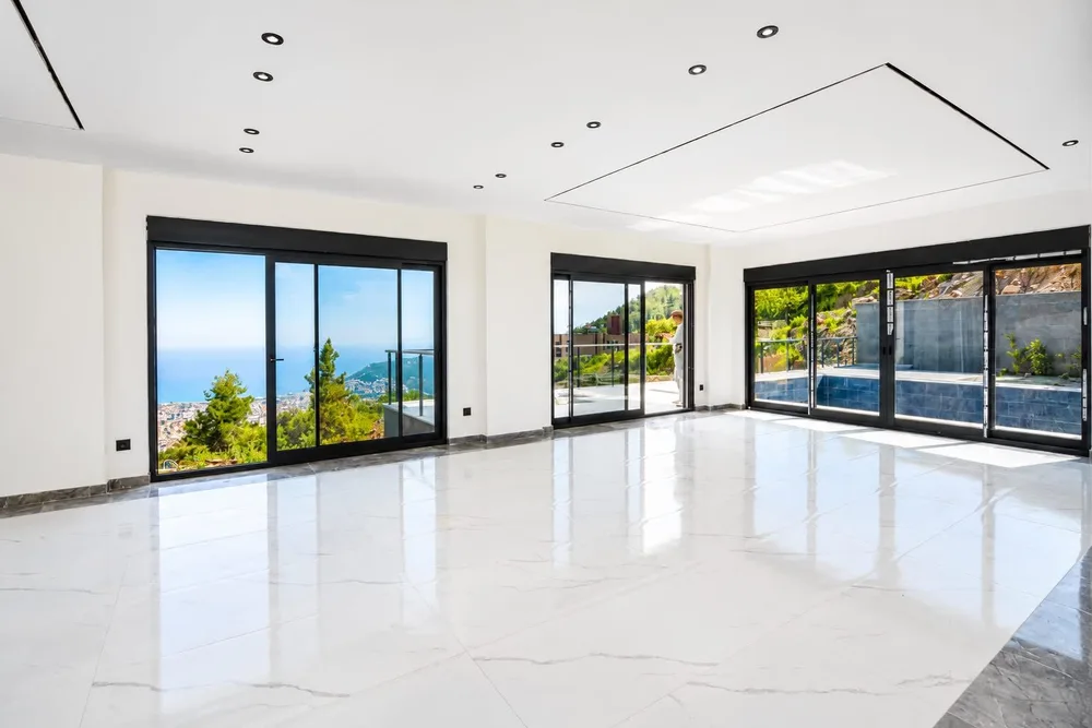 Stunning Mansion-Style Villa for Sale in Alanya Interior - 18