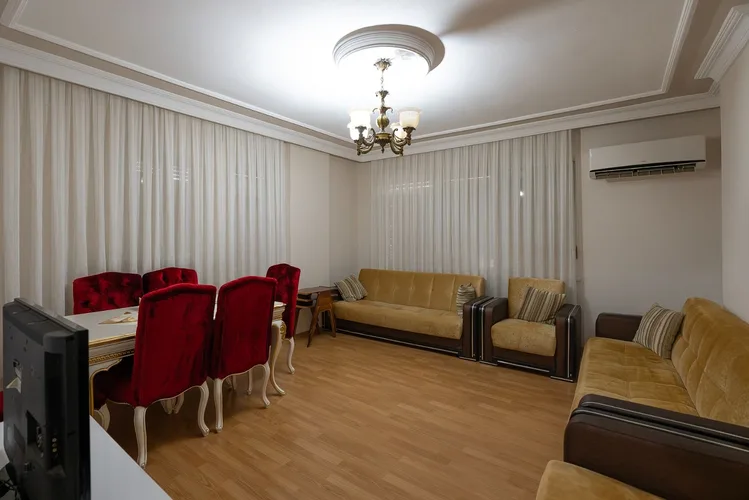 , Interior - 4