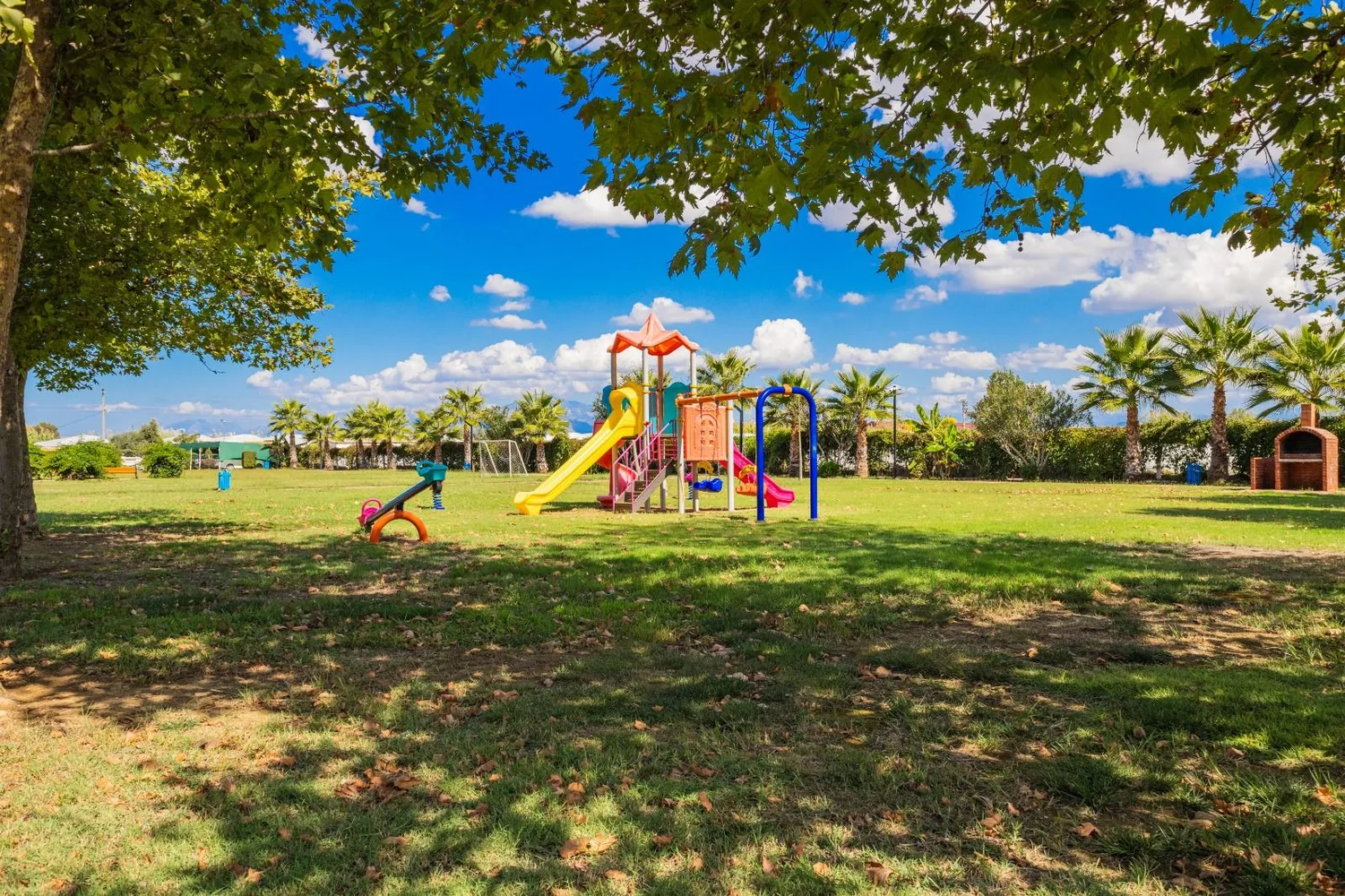 Вилла на продажу с частным бассейном в Belek Golf Village, Анталья Facilities - 29