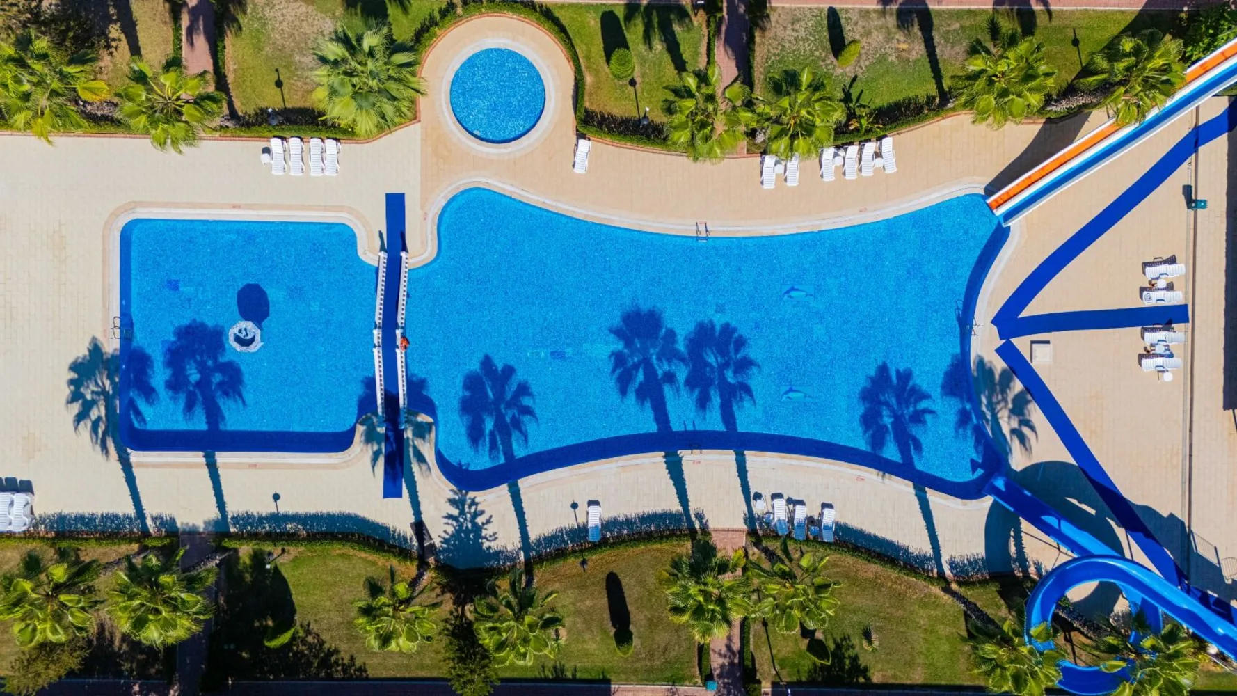 Вилла на продажу с частным бассейном в Belek Golf Village, Анталья Facilities - 30