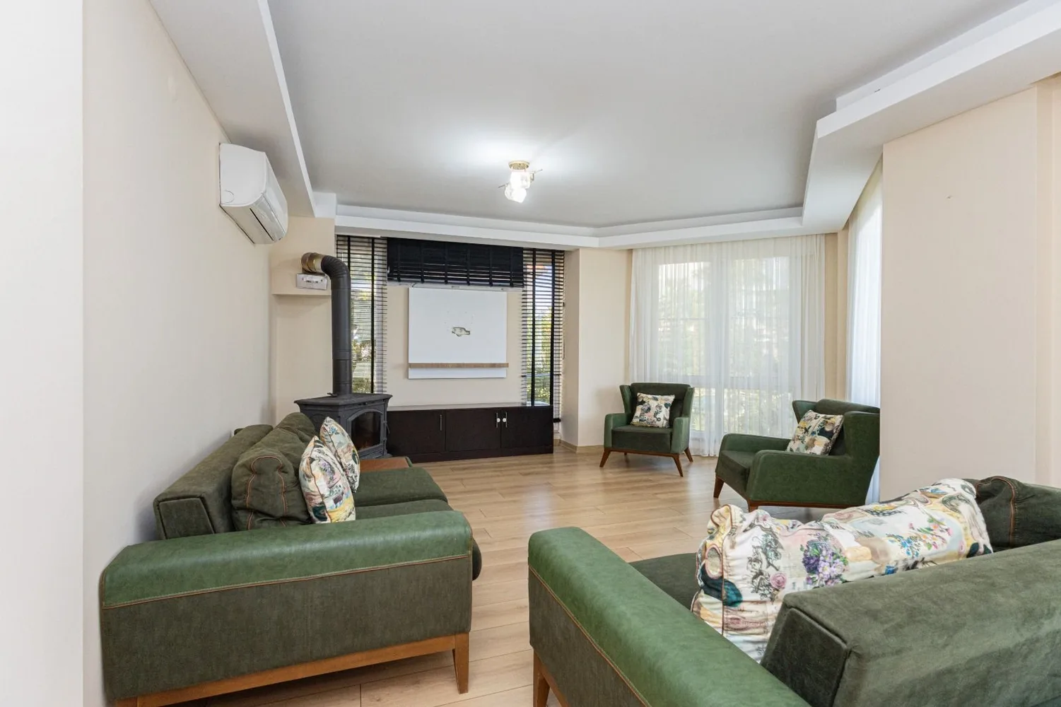 Вилла на продажу с частным бассейном в Belek Golf Village, Анталья Interior - 6