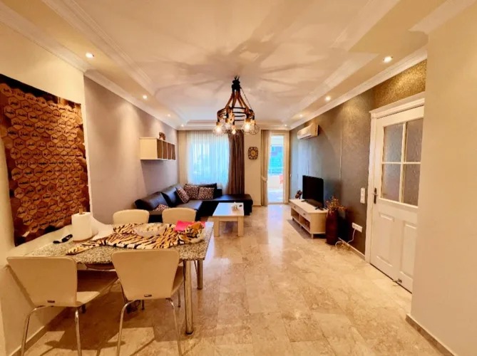, Interior - 3