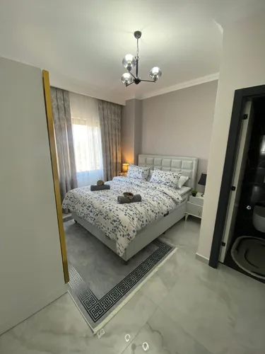 , Interior - 4
