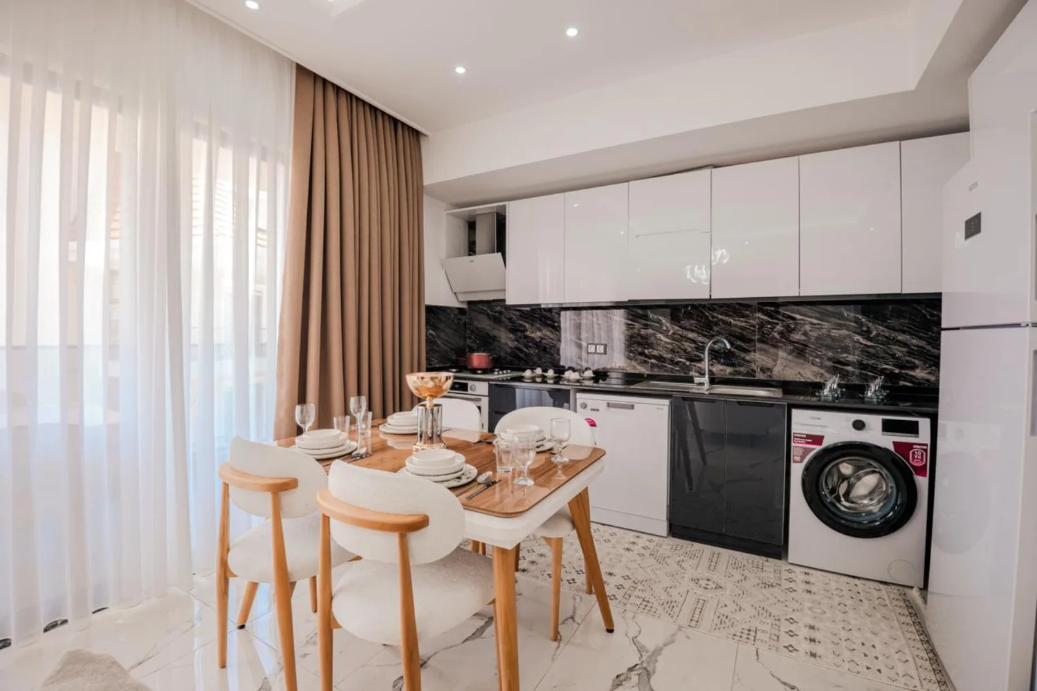 Квартира с мебелью на продажу в California Residence, Кестель, Аланья Exterior - 5