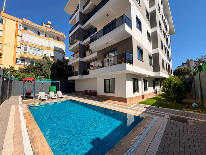 Kaptanoğlu Apartmanı, Exterior - 1
