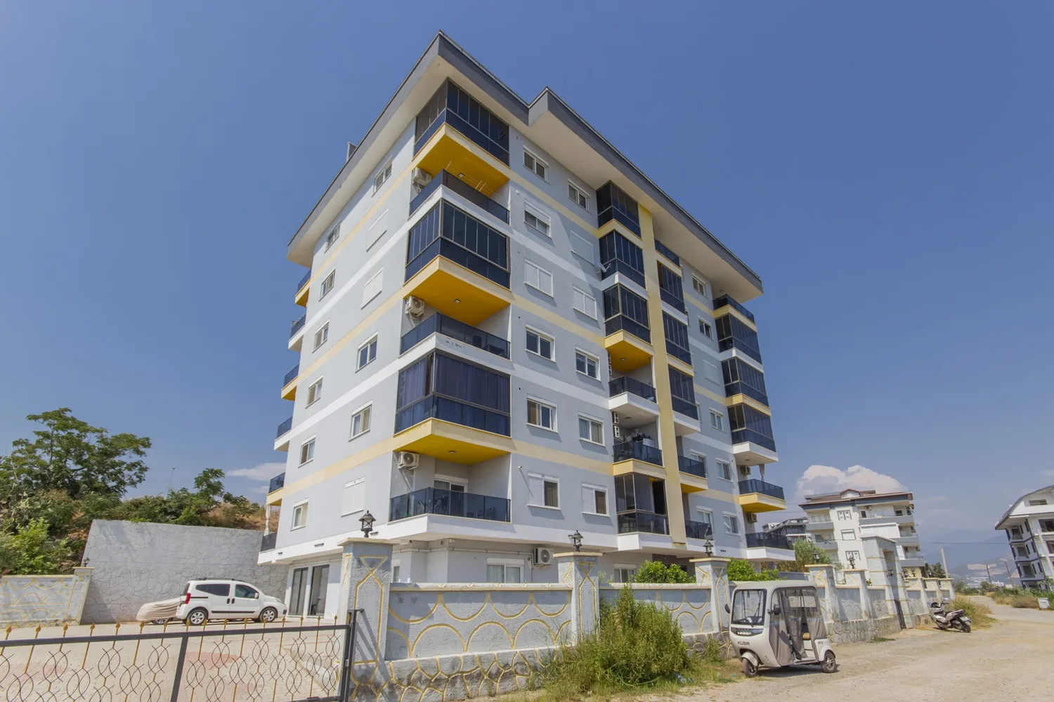 Yellow Residence - Посмотреть объект недвижимости