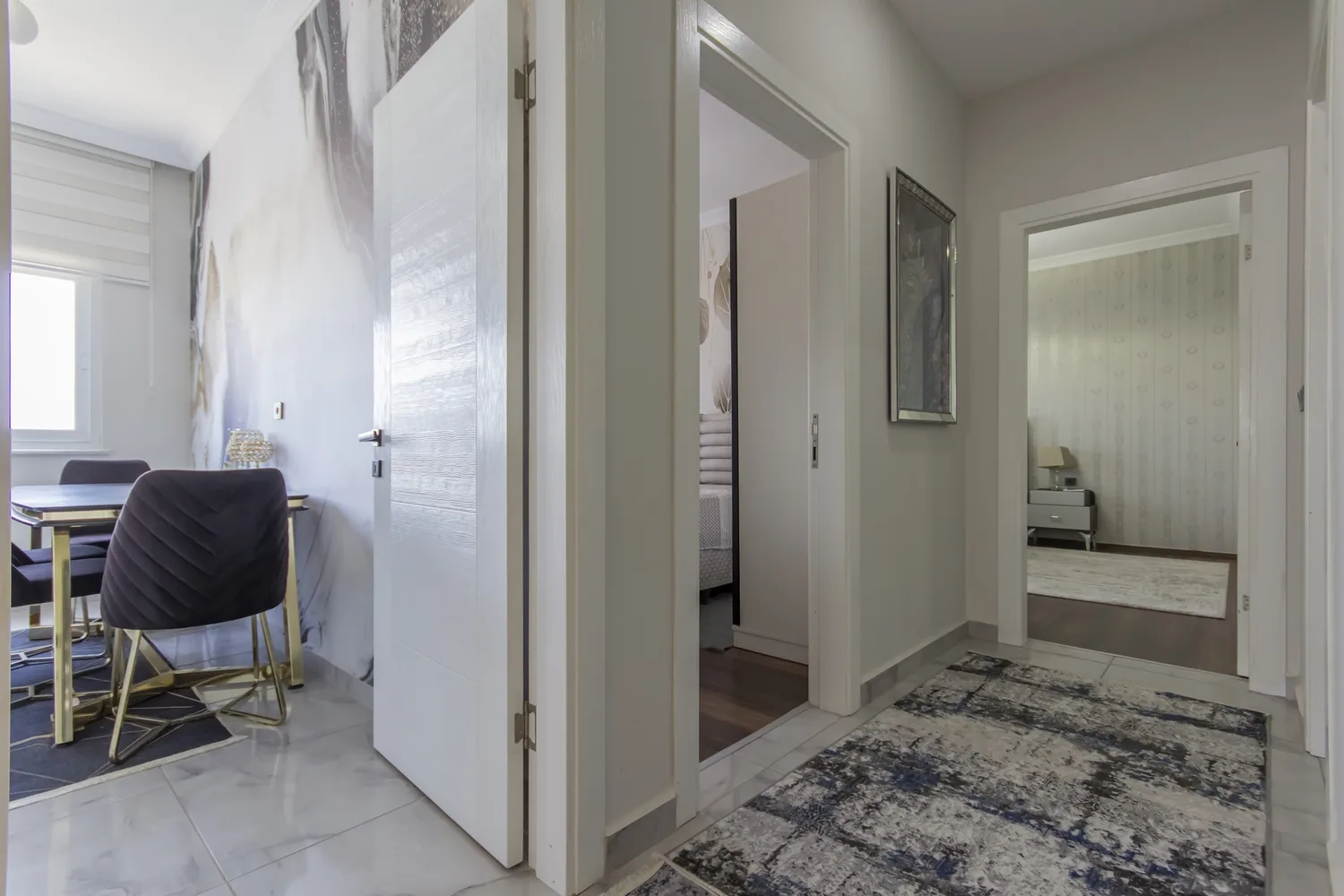 Yellow Residence Interior - 16