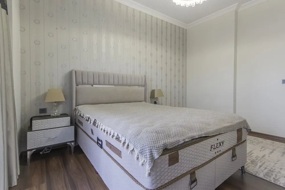 Yellow Residence Interior - 20