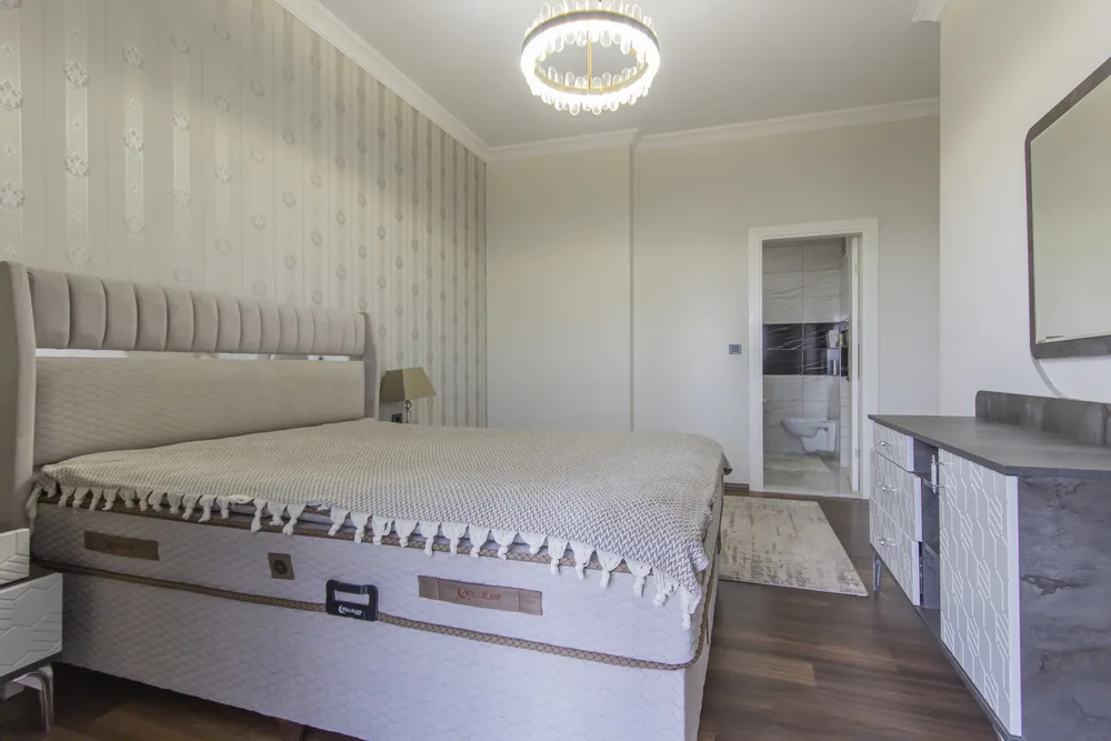 Yellow Residence Interior - 18