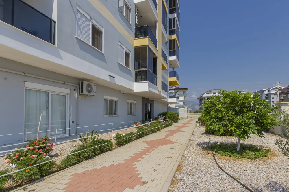 Yellow Residence Exterior - 31