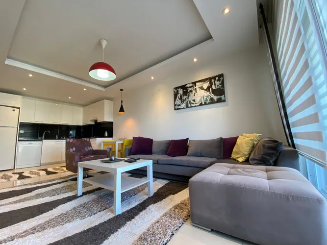 CRYSTAL GARDEN B-40, Interior - 2