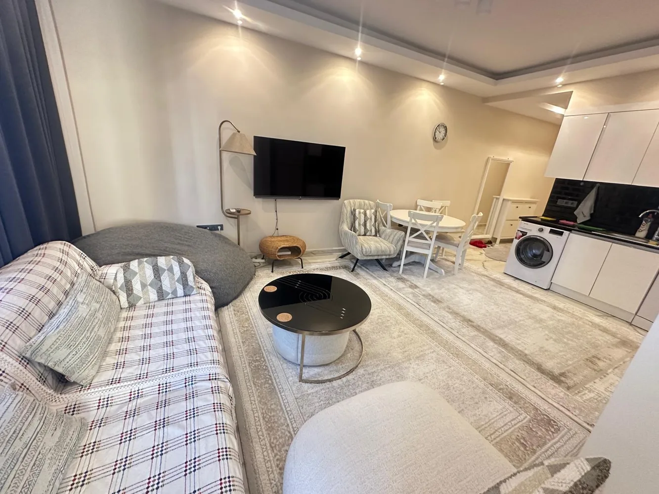 Меблированная квартира по выгодной цене на продажу в центре Аланьи Interior - 4