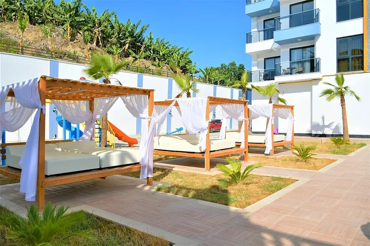 , Exterior - 4