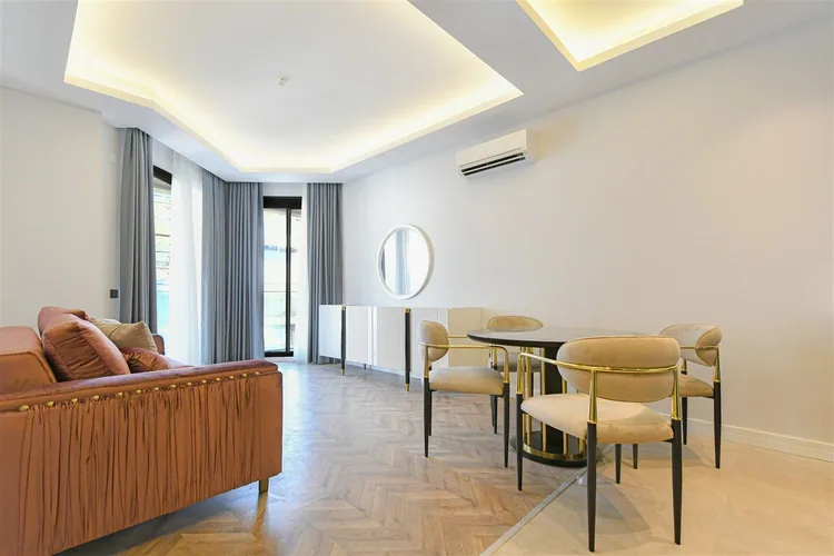Kalan İmperium, Interior - 2