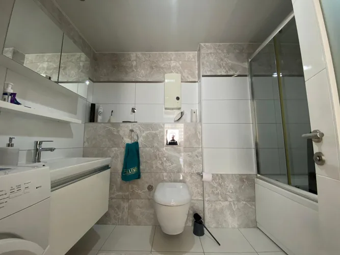 , Interior - 1