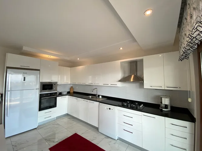CRYSTAL PARK, Interior - 4