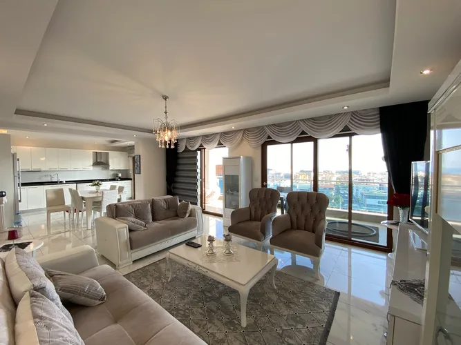 Crystal Park, Interior - 3