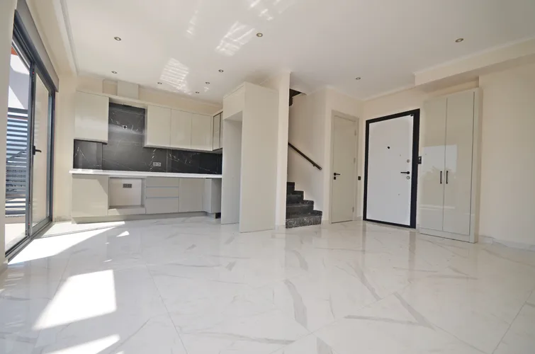 Kavi Skyland, Interior - 3