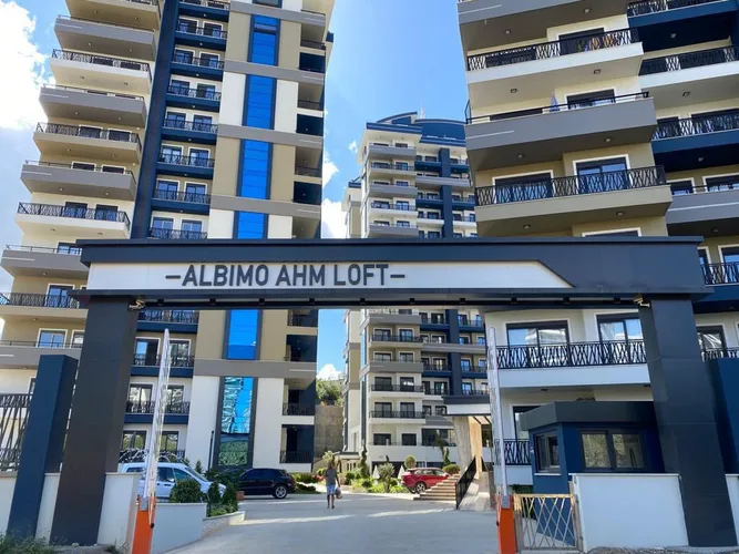 , Exterior - 3