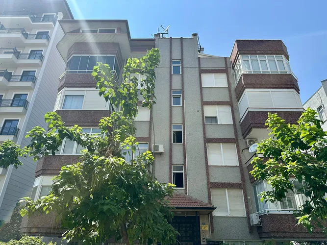 Eylül Apartmanı, Exterior - 3