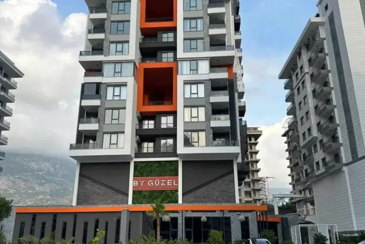 Güzel 2000, Exterior - 1