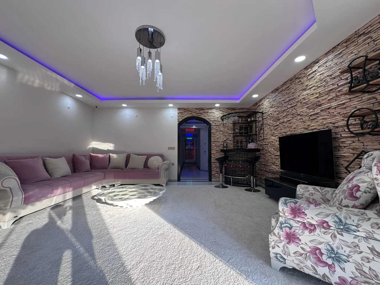 Saray Apartmanı - View property