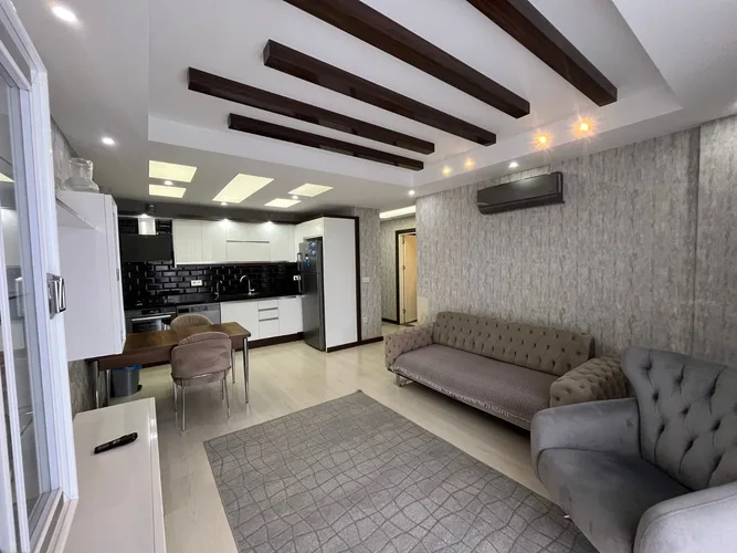 Liberty Deluxe, Interior - 4