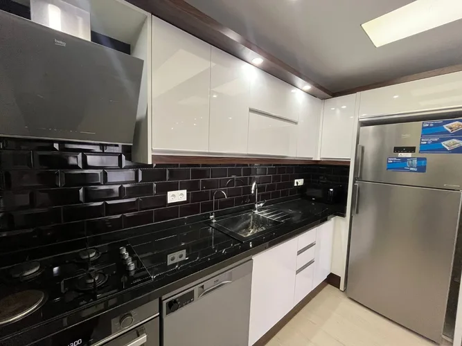 Liberty Deluxe, Interior - 4