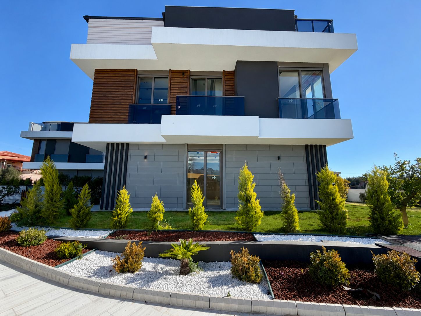 Corner Villa Döşemealtı