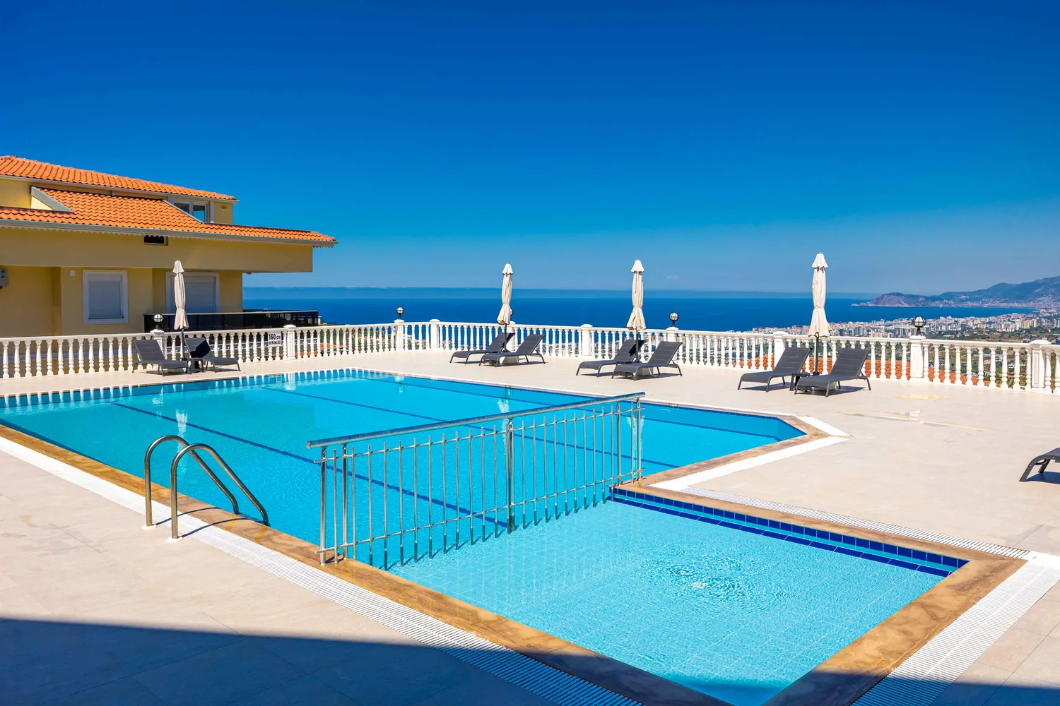 SEA VIEW 3 Exterior - 22