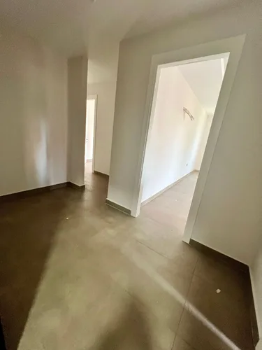 , Interior - 3