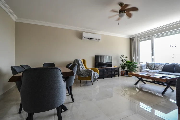 Sea View 3, Interior - 4