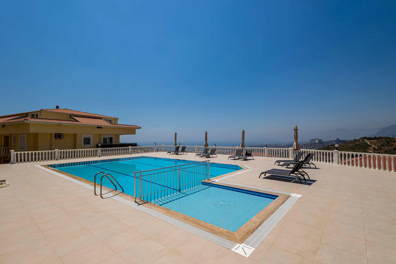 Sea View 3 Exterior - 28