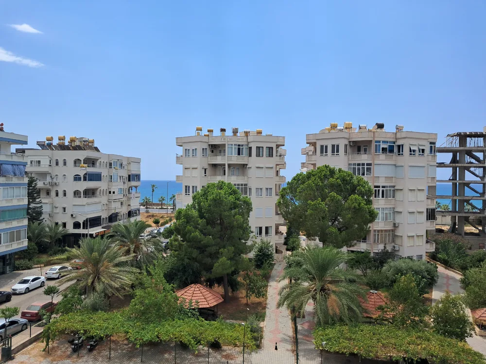 ÖZGÜR APARTMANI