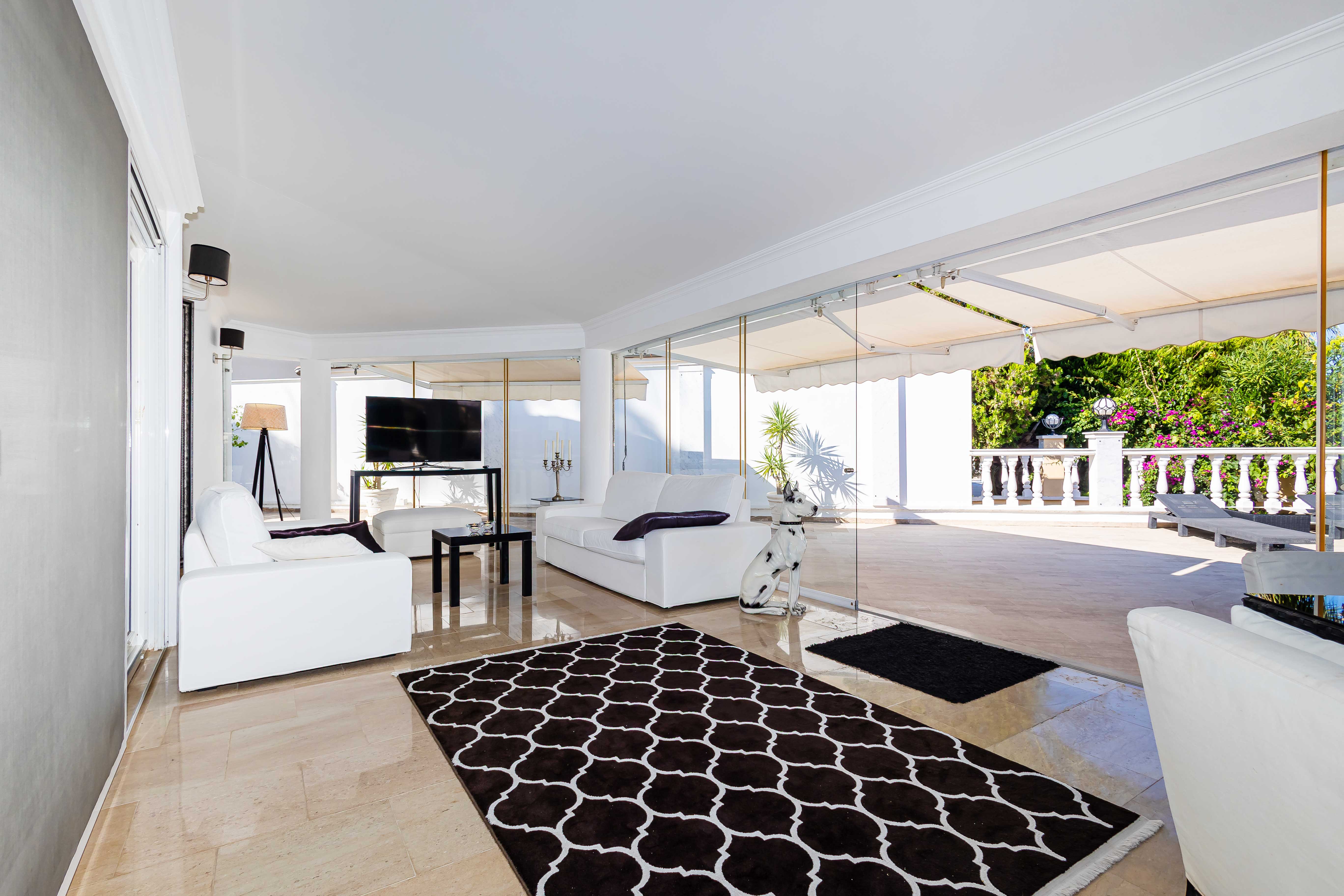 Goldbau Villa  - Посмотреть объект недвижимости