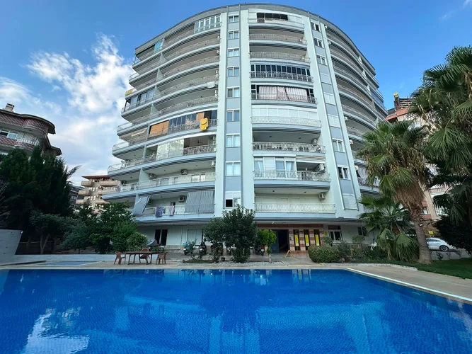 Ağaoğlu Apartmanı, Exterior - 2