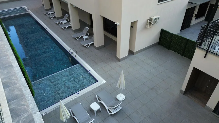 , Exterior - 4