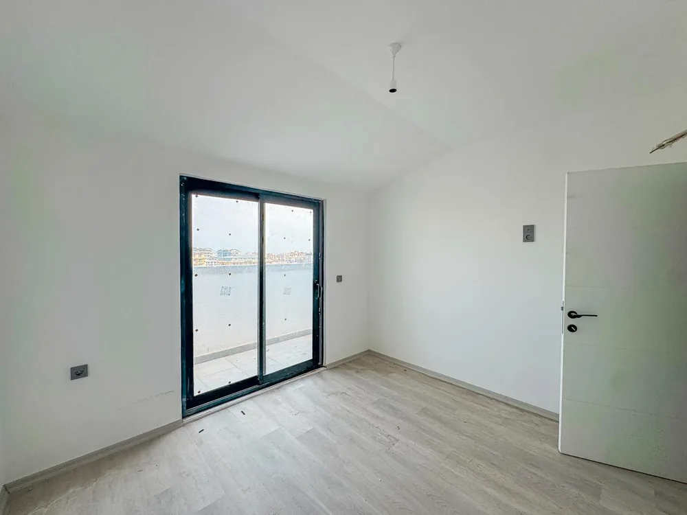 BEST LIFE 11 Interior - 7
