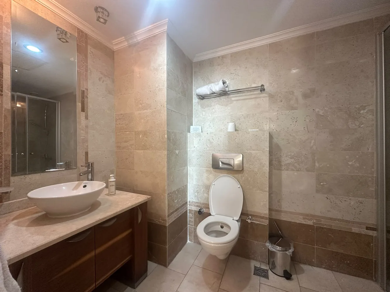 GOLD CITY Interior - 11